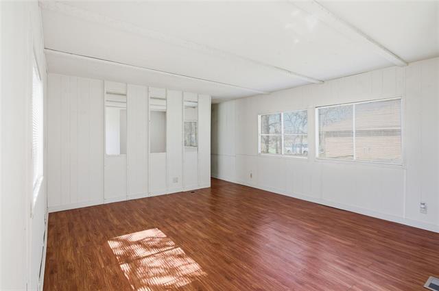 Building Photo - 1329 Fox Hollow Ct