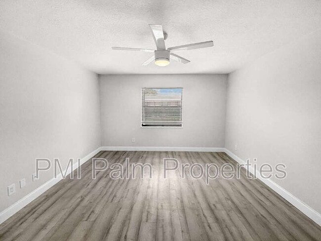 Building Photo - 1291 SE Parkview Pl