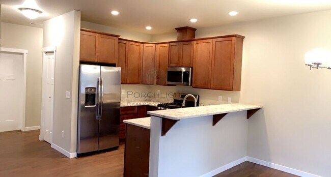 Building Photo - 600 Pioneer Ct