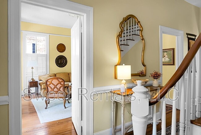 Building Photo - 6 Wentworth St