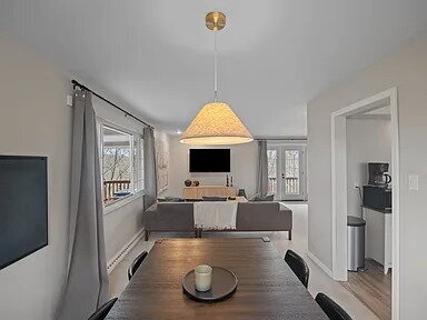 Building Photo - Your Pittsburgh home base available furnished or unfurnished.