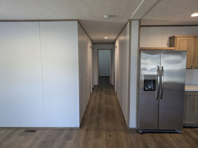 Building Photo - 1118 Old Tar Landing Rd