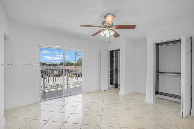 Building Photo - 899 W 79th St