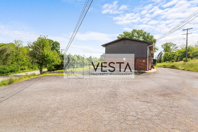 Building Photo - 26 Reid St