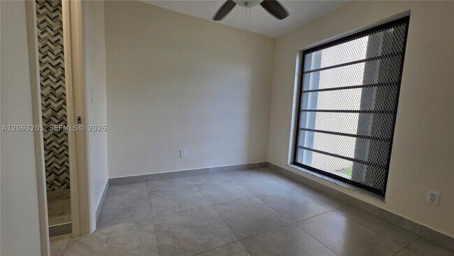 Building Photo - 19362 SW 103rd Ct