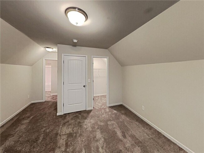 Building Photo - 14 Mercer Ln