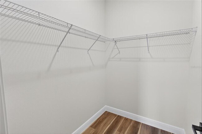 Building Photo - 1852 W Quaker Ln