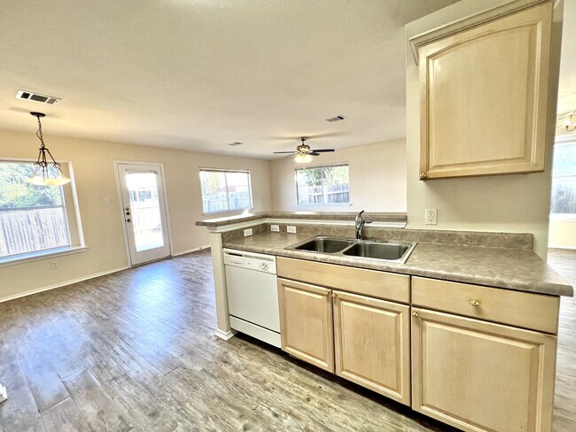 Building Photo - 1505 Merrell Cove