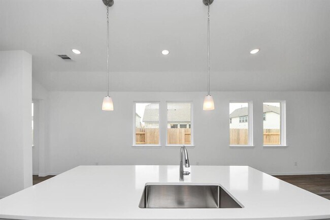 Building Photo - 7314 Blue Gentiana Ln