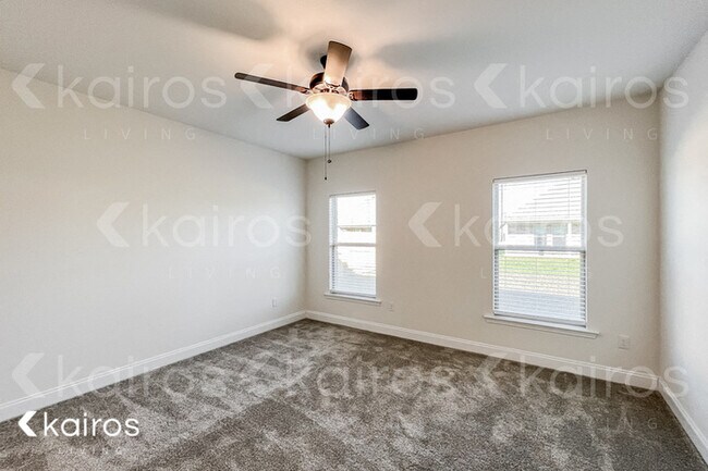 Building Photo - 21150 Chardonnay Dr
