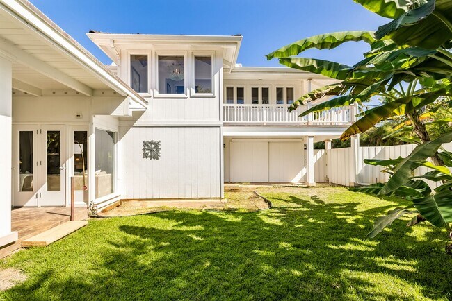 Building Photo - Fully Furnished Home in the Heart of Lanikai
