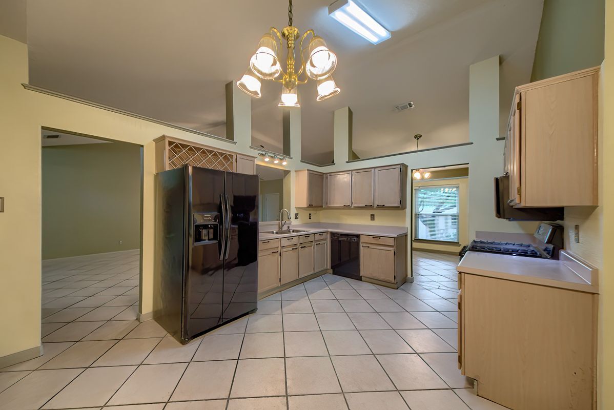 Building Photo - 6143 Ashford Point Dr