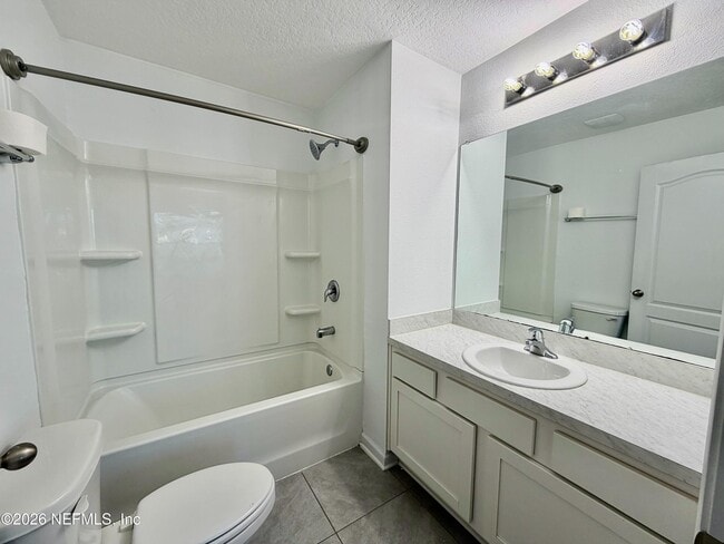 Building Photo - 4080 Oak Mill Rd