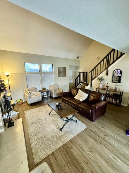 Shared Living Room - 6824 Fryer St