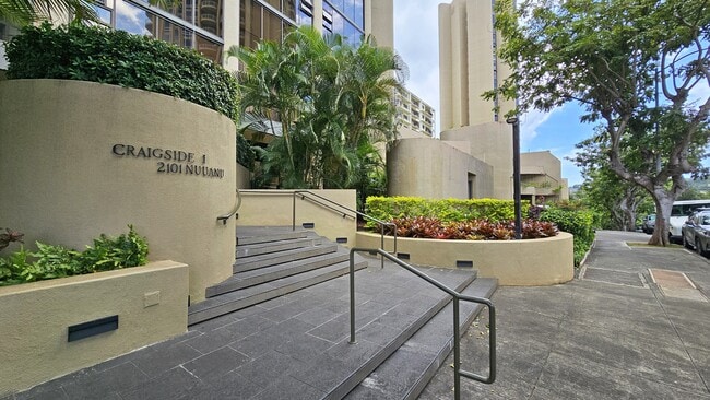 Building Photo - 2101 Nuuanu Ave