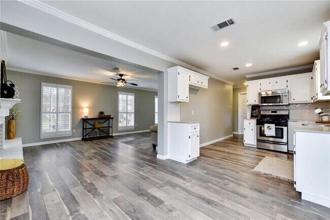 Building Photo - 12910 Candlestick Pl