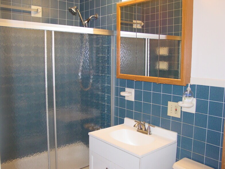 Building Photo - 126 Bridgton Rd