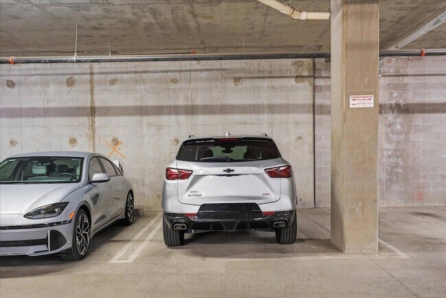 Building Photo - 3131 N Central Ave