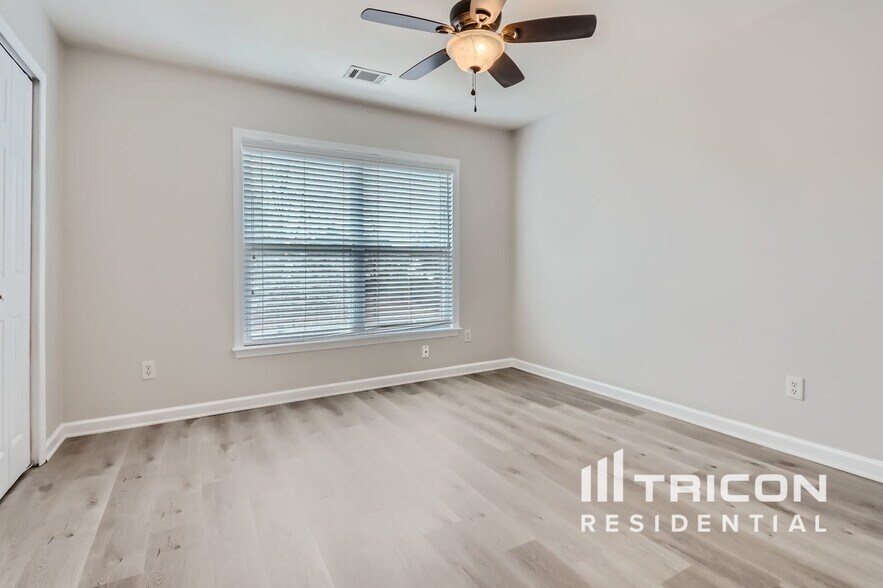 Building Photo - 7259 Madison Cir