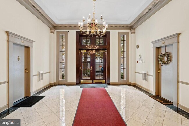 Building Photo - 1316 New Hampshire Ave NW