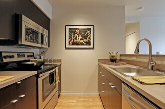 Building Photo - z-053025-Madison Crossing