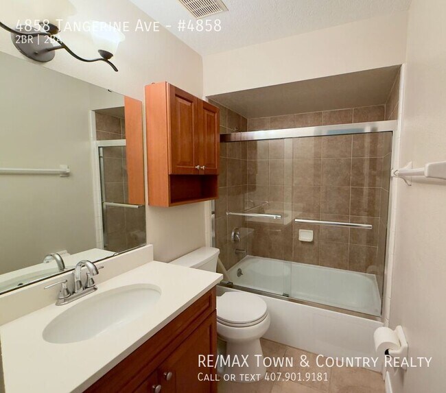 Building Photo - 4858 Tangerine Ave