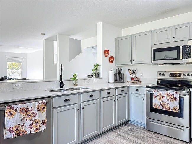 Building Photo - 13841 Chihuly Ct