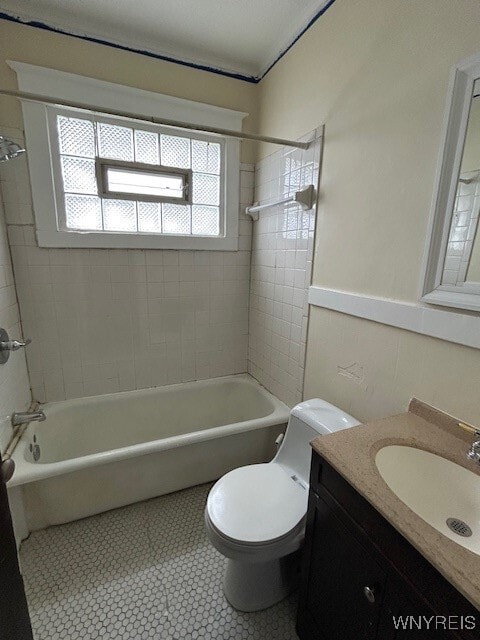 Building Photo - 384 Skillen St