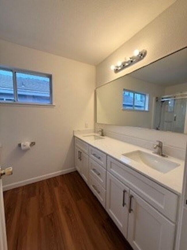 Building Photo - New Bedford Village