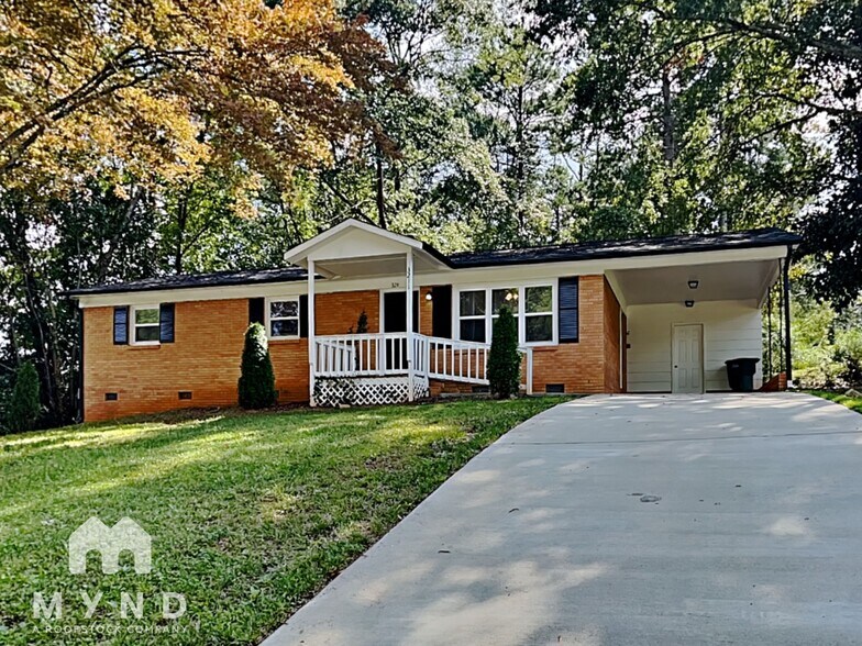 Primary Photo - 3211 Spring Valley Dr