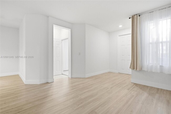 Building Photo - 3430 W 106th Terrace