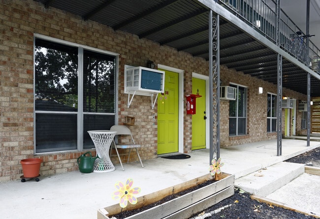  - Eastwood Apartments