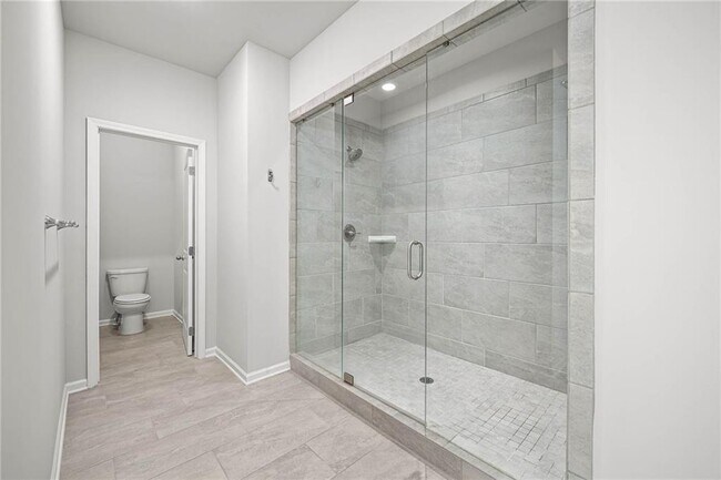 Building Photo - 2502 Pearl Rdg Trce