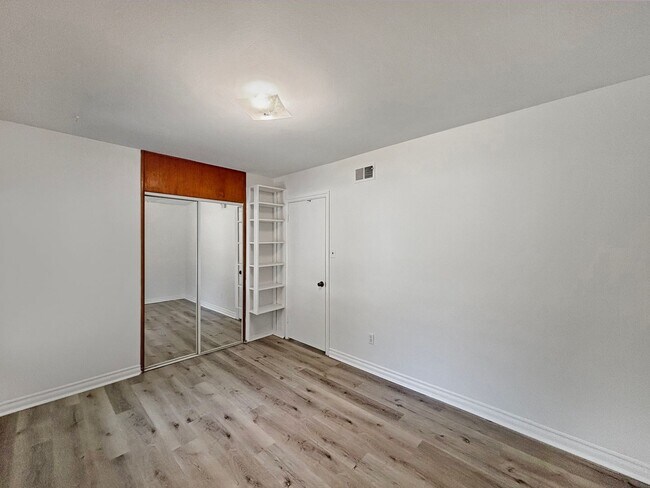 Building Photo - Beautiful 5BD/3BA House Near SDSU W/ W/D, ...