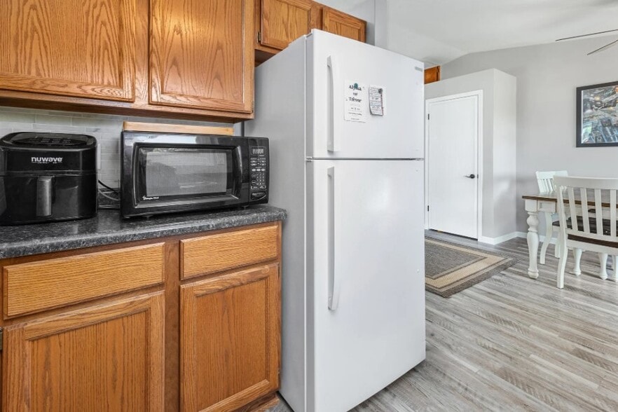 Kitchen - W5881 Manitowoc Rd