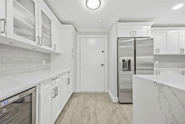 Building Photo - 4141 Bayshore Blvd