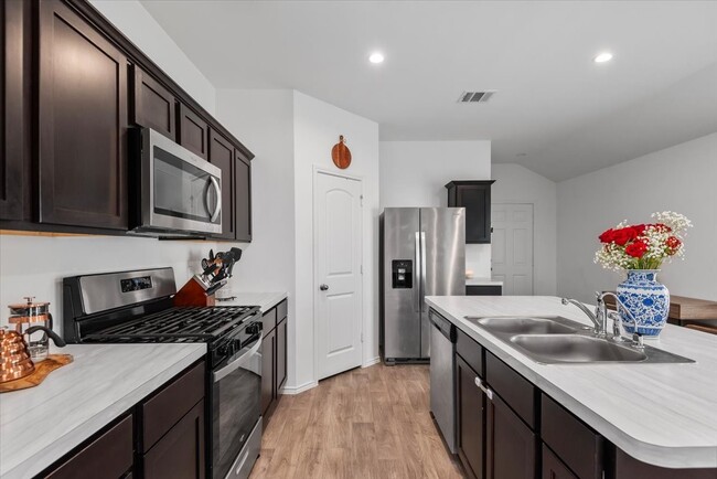 Building Photo - 14208 Fern Meadows Dr
