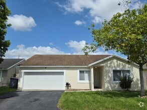 Building Photo - 13412 SW 116th Ct