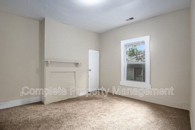 Building Photo - 109 59th St