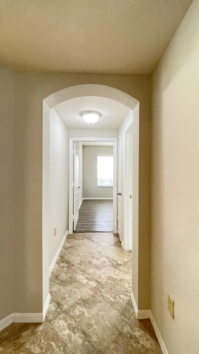 Building Photo - 170 SW Peacock Boulevard 36-104 Port Saint...