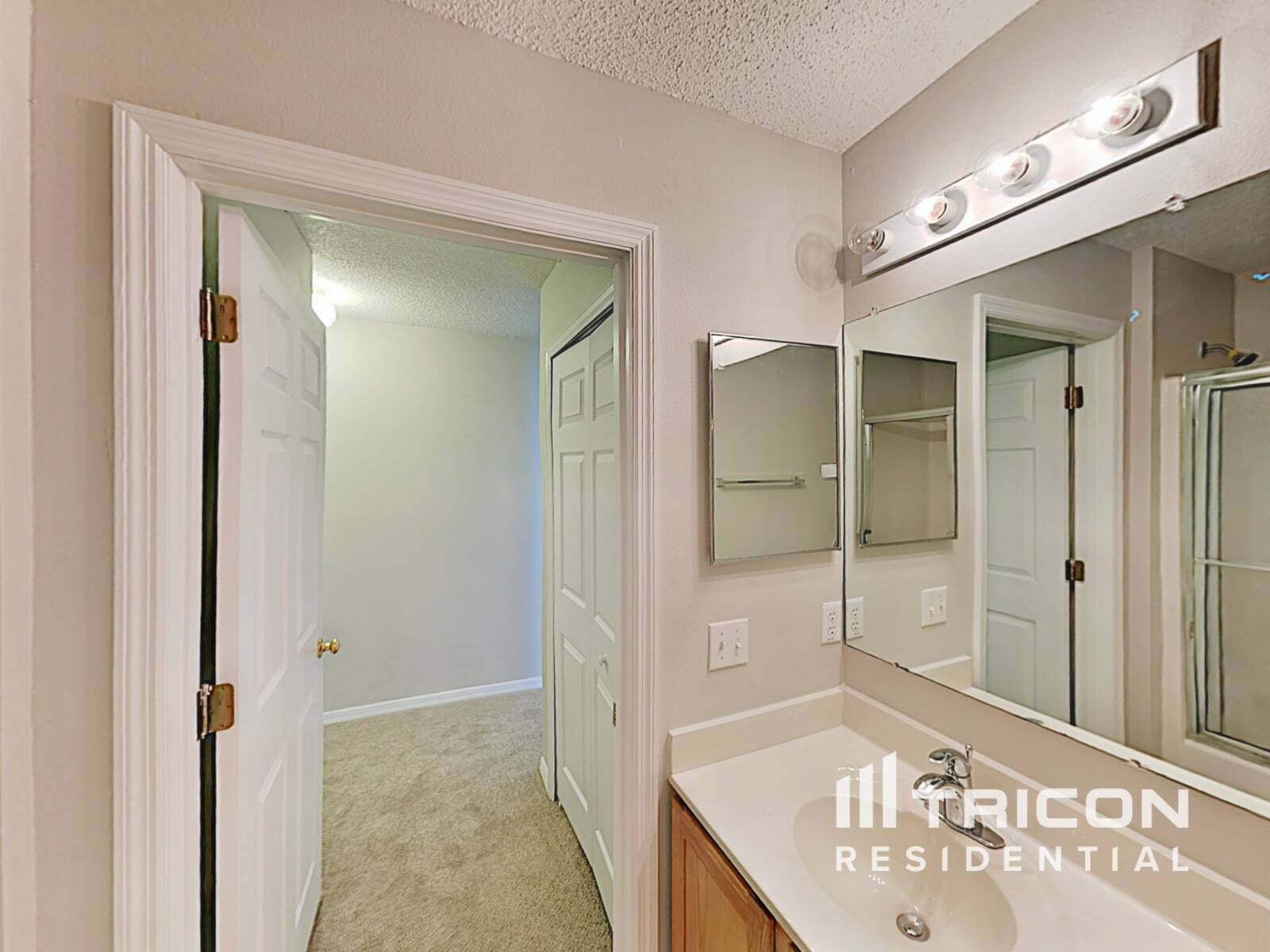 Building Photo - 4552 Gondolier Rd