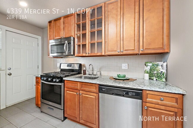 Building Photo - 4339 Mercier St