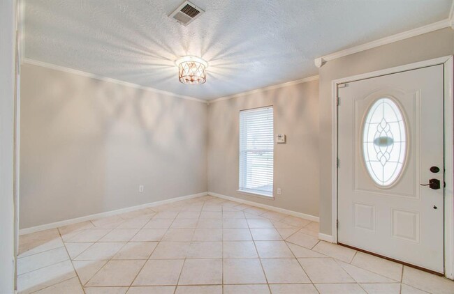 Building Photo - 17543 Methil Dr