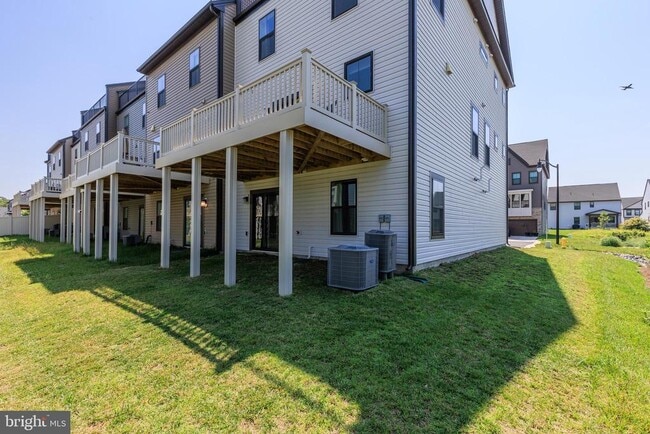 Building Photo - 7312 Red Pond Ct