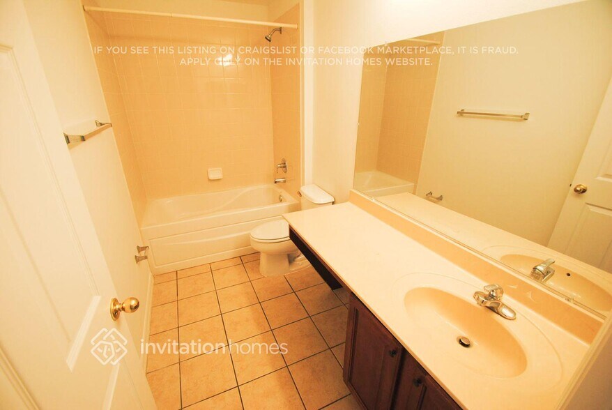 Building Photo - 13624 Podocarpus Ln
