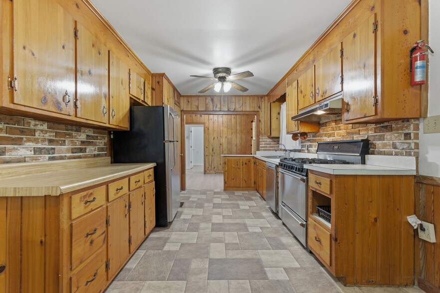 Building Photo - 3007 Dabbs Ave