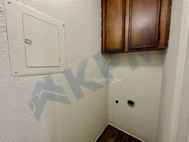 Building Photo - 7203 Kelley Dr