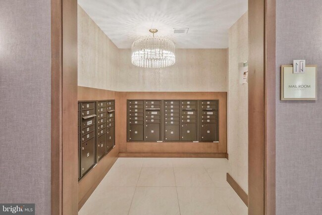 Building Photo - 635 Slaters Ln