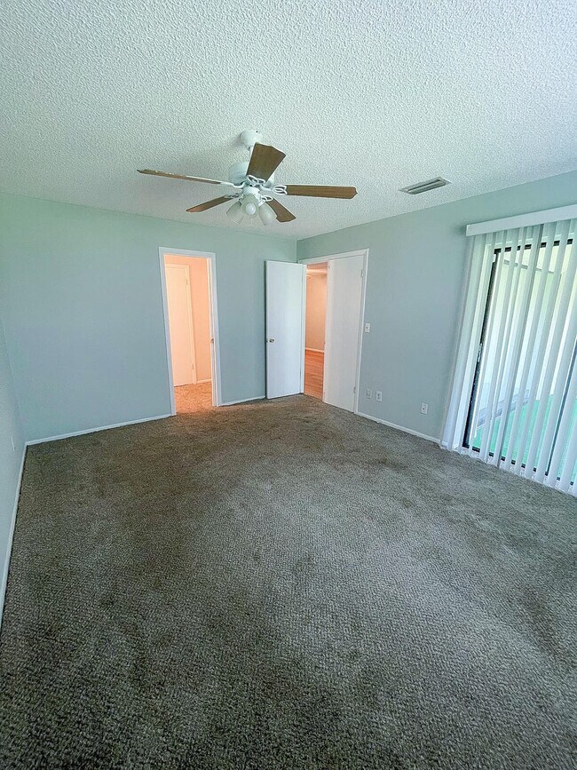 Building Photo - 6010 Indrio Rd