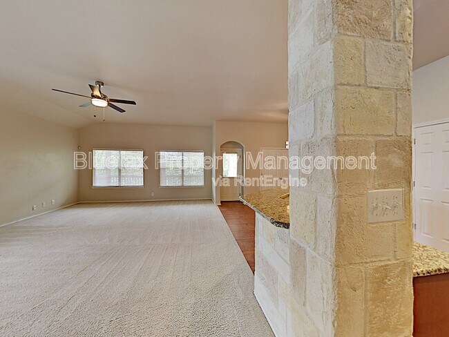 Building Photo - 3619 Sweet Olive